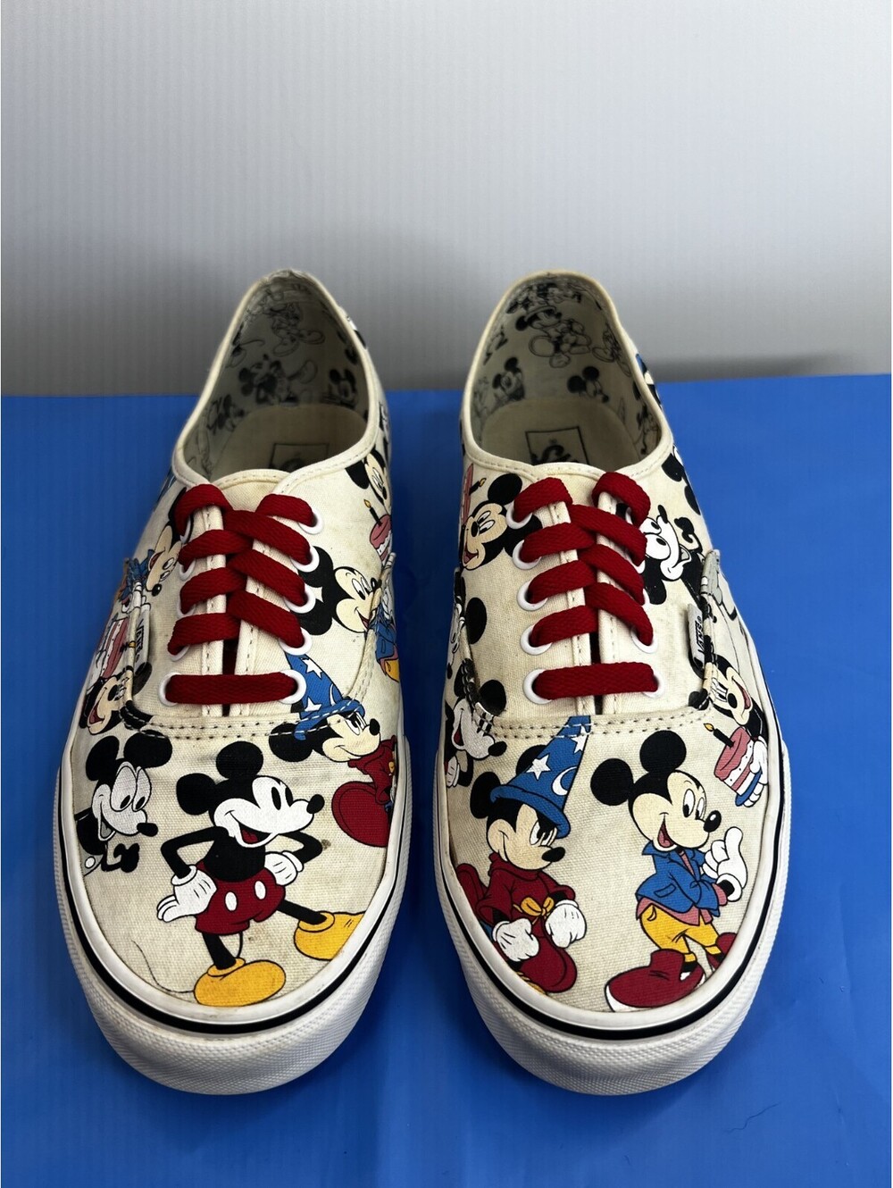 Vans x Disney Mickey Mouse Men’s 11.5 Authentic Shoes All Over Print Red Lace